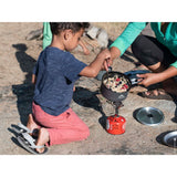 MSR Ceramic Solo Potin action cooking